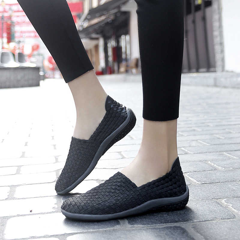 Natural Leather Laced Walking  - Women'S Shoes To Buy recension och pris
