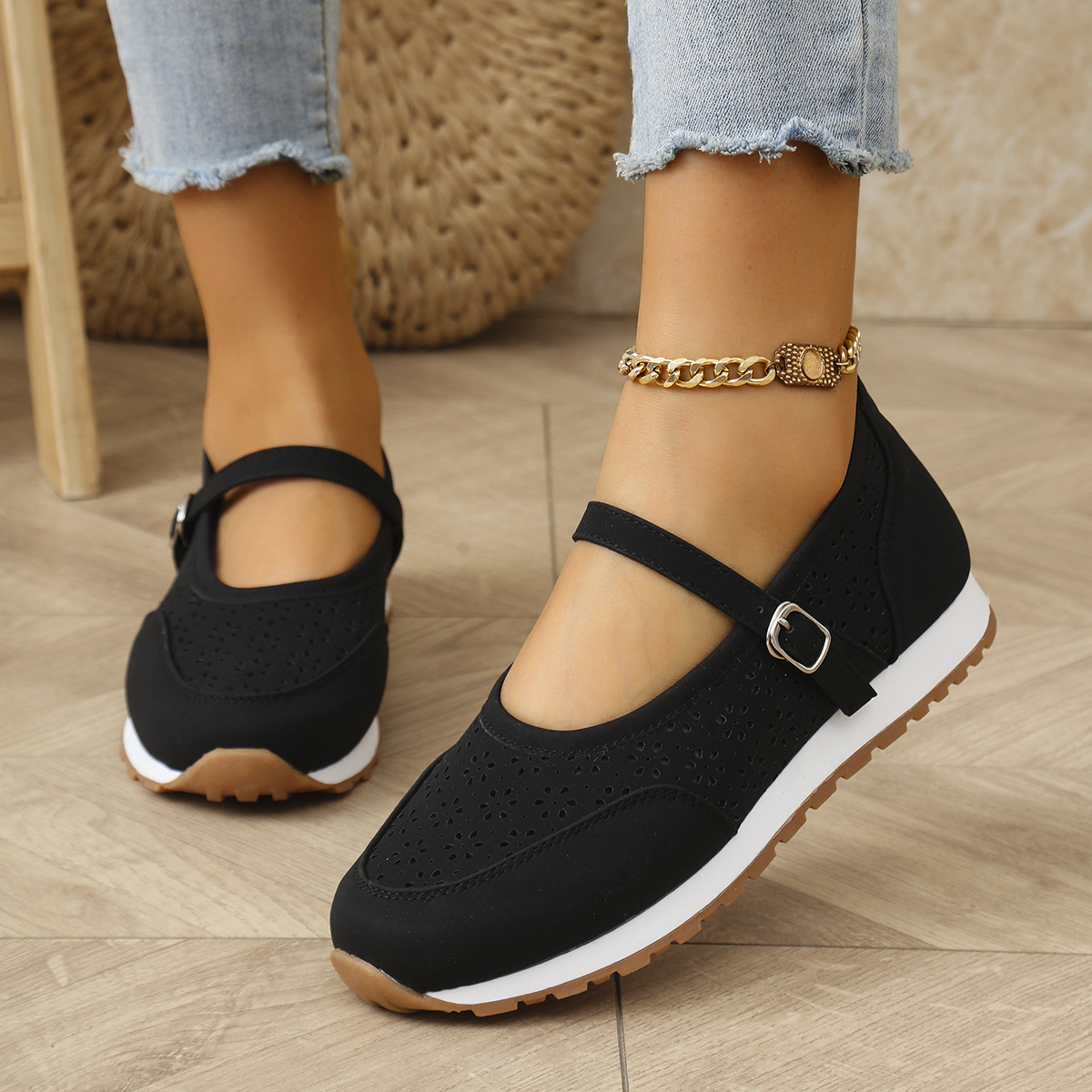 Women's Perforated Sneakers Su - Women Shoes Us To Eu recension och pris
