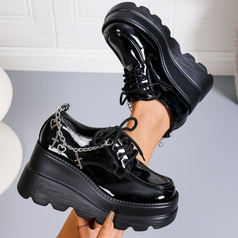 Black Glossy Lace-Up Platform  - Women'S Shoes Loafers Black recension och pris