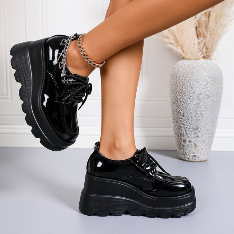 Black Glossy Lace-Up Platform  - Women'S Shoes Loafers Black recension och pris